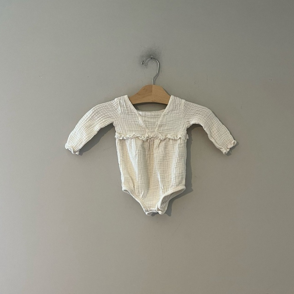 ADD ON FOR $12 Grayson‎ Mini romper 3-6M H&M Jamie Kay Zara